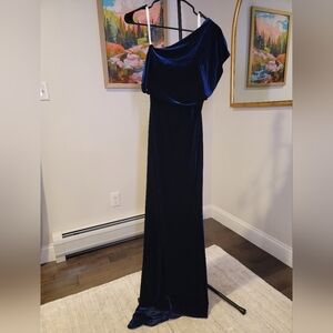 NWT New Fashion Blue Velvet Evening Gown Size 4